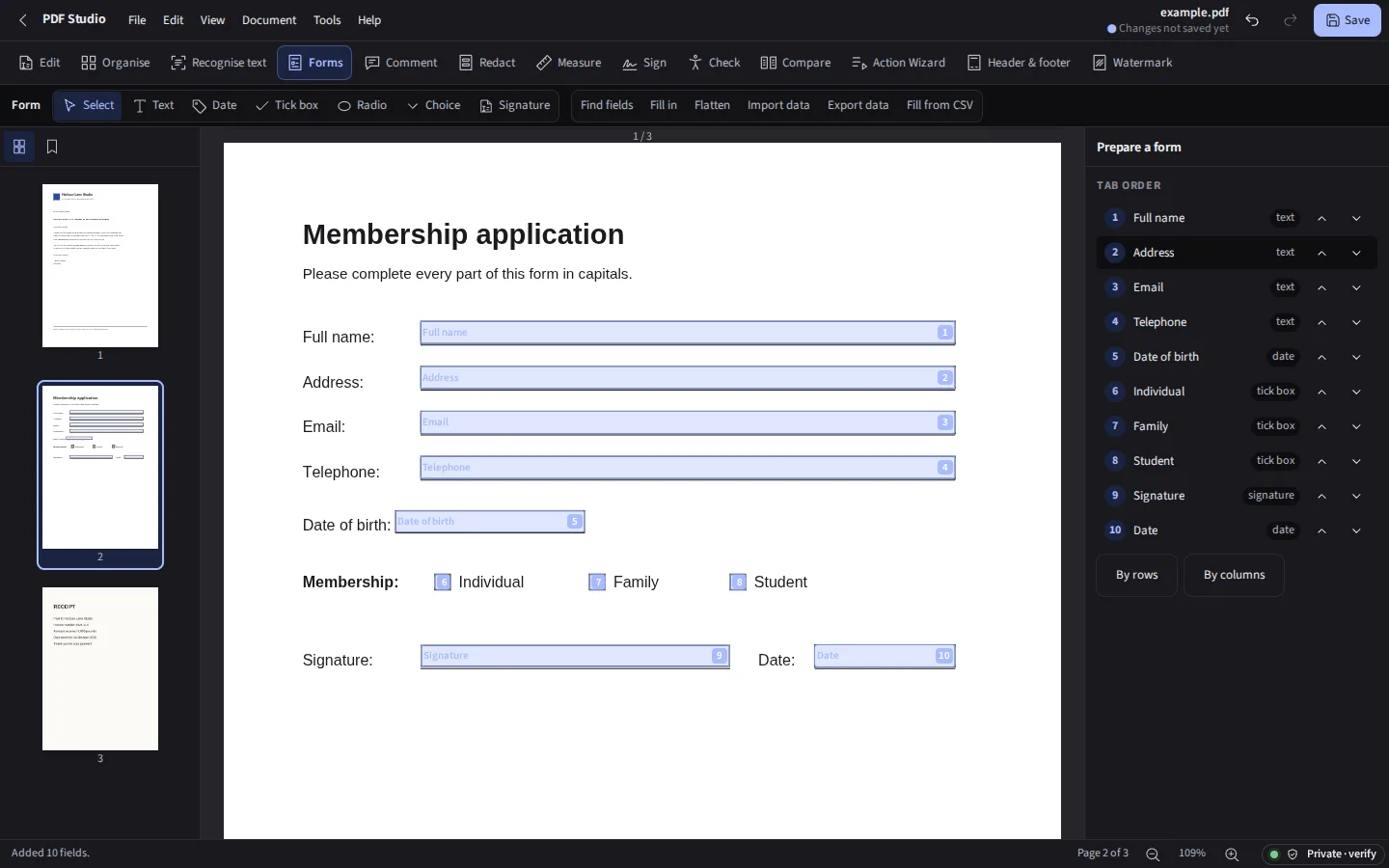 The same form with its fields, in the dark theme